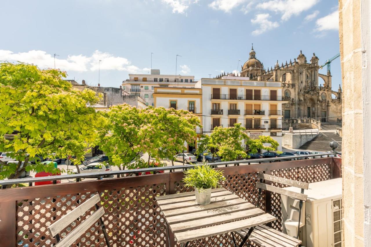 Bellas Artes Catedral Jerez de la Frontera Exterior foto