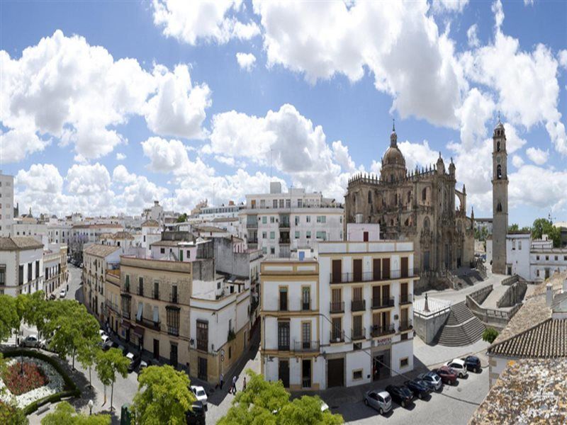 Bellas Artes Catedral Jerez de la Frontera Exterior foto