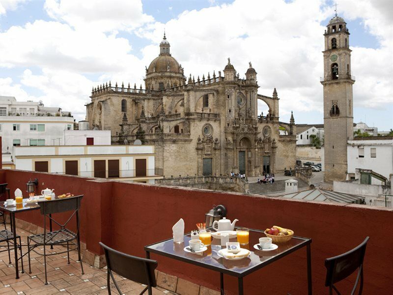 Bellas Artes Catedral Jerez de la Frontera Exterior foto